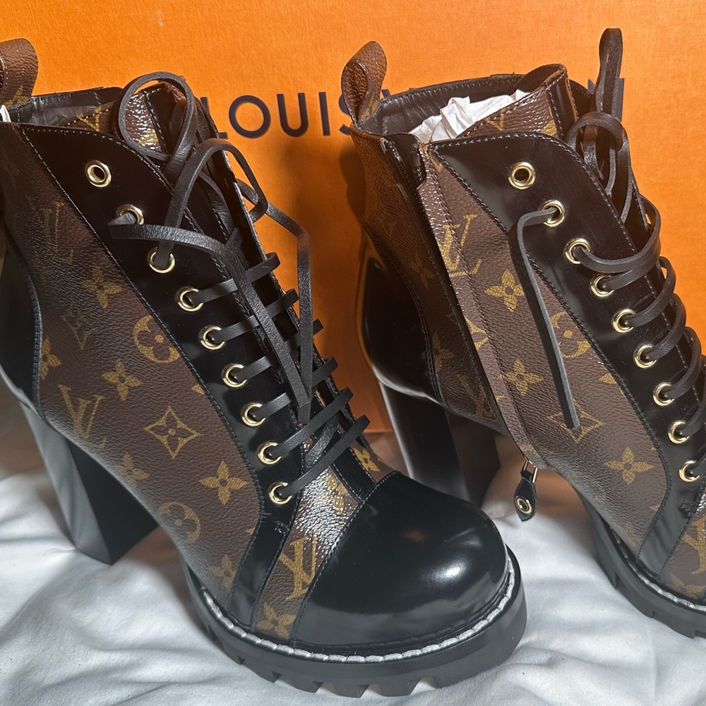 Louis Vuitton Star Trail Ankle Boot